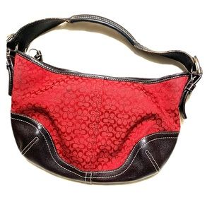 Super cute Coach bag and matching wallet!